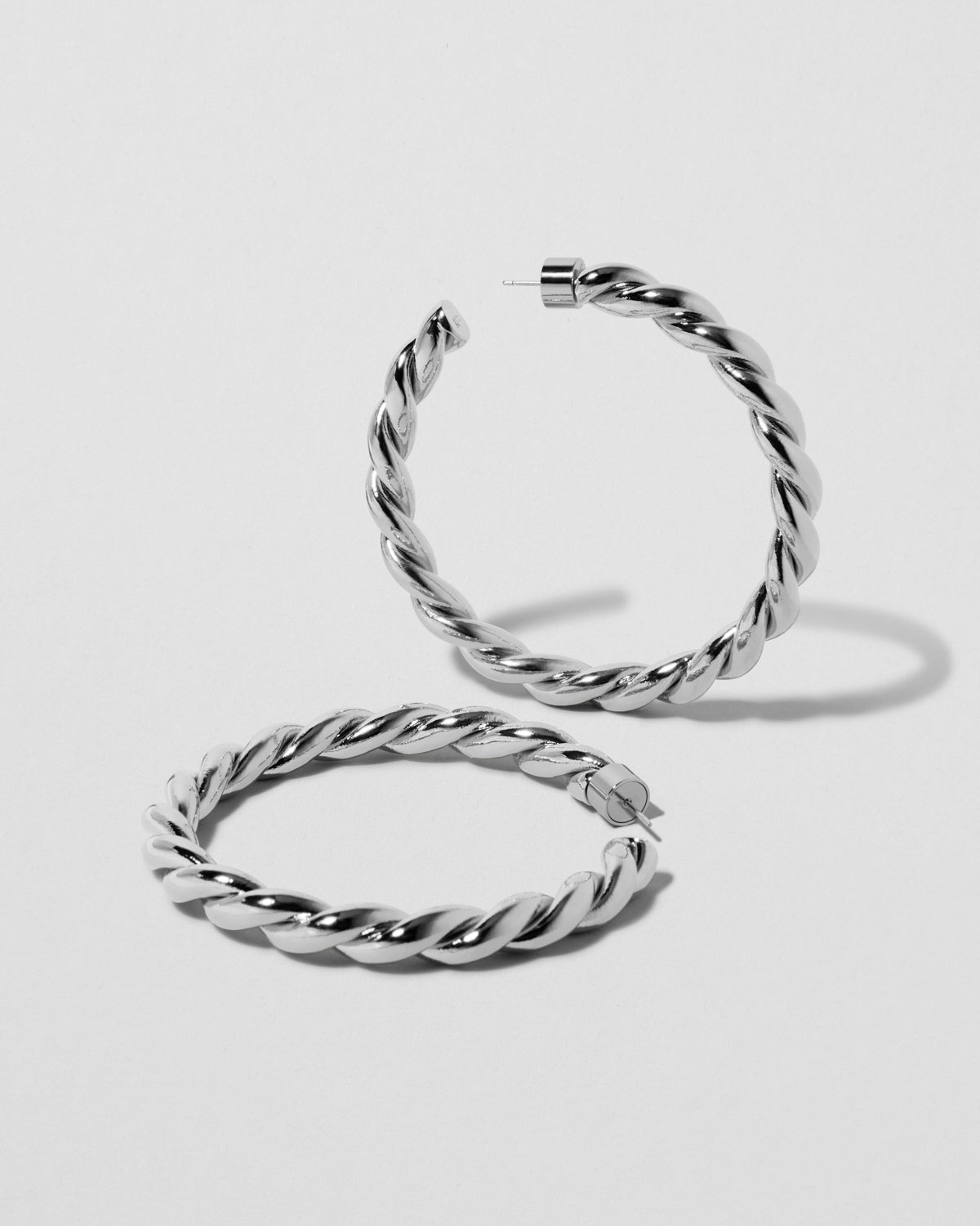 2" Twisted Lilly Hoops gold earring - close-up detail | hoop earrings