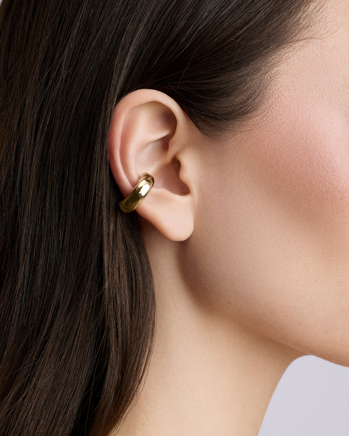 Samira Micro Ear Cuff earring - close-up detail | 18k gold earrings